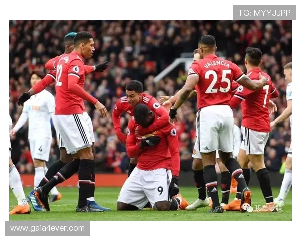 伊戈尔梅开二度助球队击败曼联 表示对表现非常满意并感谢球迷支持