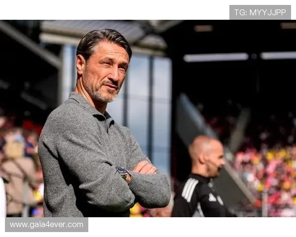 科瓦奇率队以九胜三平豪取欧冠小组赛不败佳绩再展名帅风采